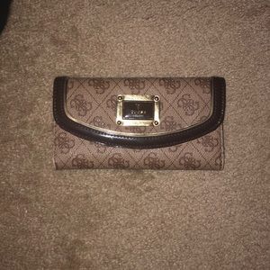 Guess wallet